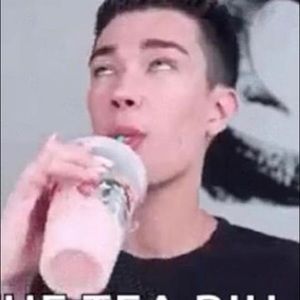 Meet your Posher, Karli